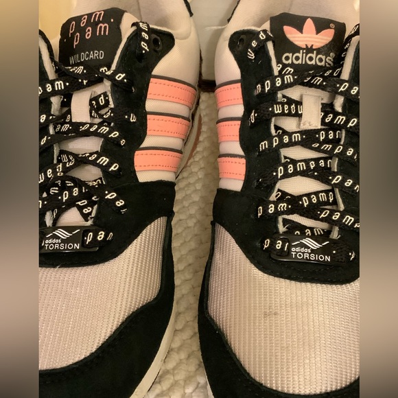 ADIDAS - Picture 3 of 10